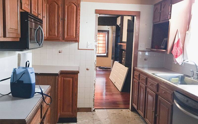 picture of a kitchen