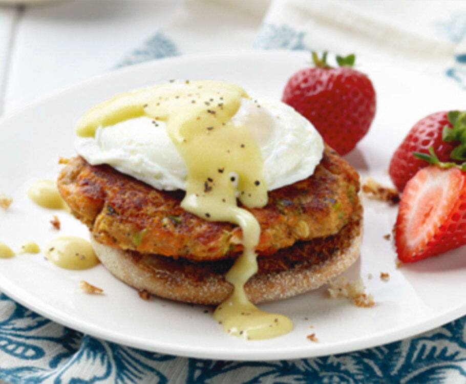 Alaska Salmon Cake Eggs Benedict