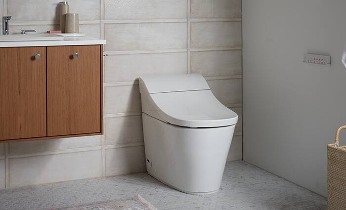 Closeup look at the control panel on a Kohler Bidet Seat.